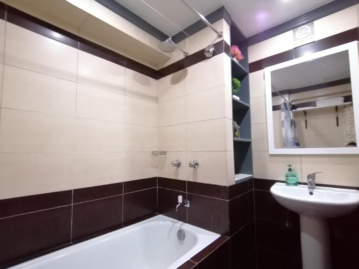 Condo Azur Suites E507 Near Airport, Netflix, Stylish, Cozy With Swimming Pool Lapu-Lapu City Exterior foto